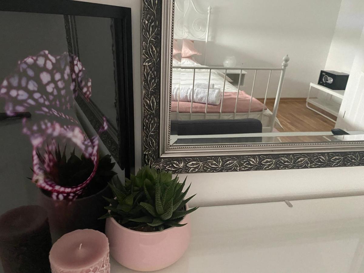 Penthouse West S Lägenhet Varaždin Exteriör bild